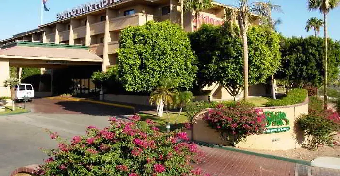 & Hotel 3*