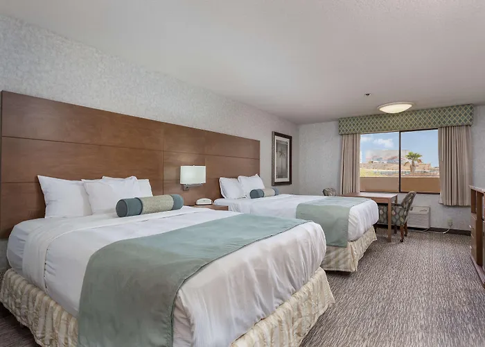 Hotel &