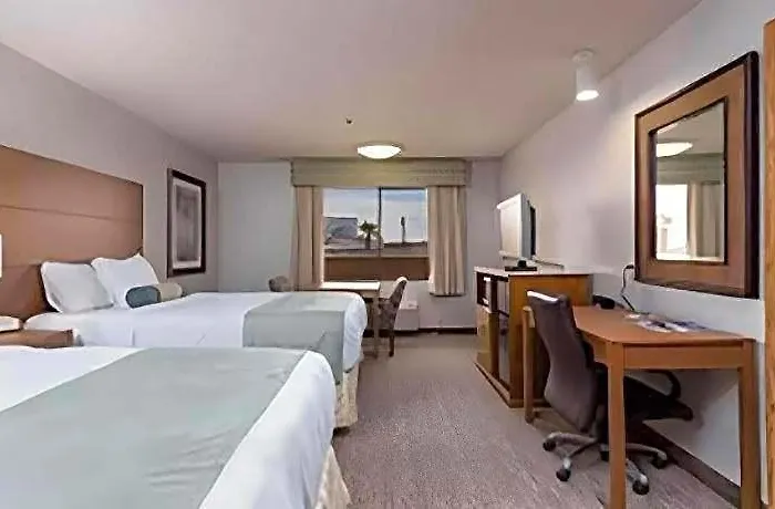 Hotel &