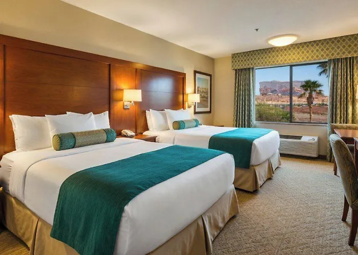 Hotel &