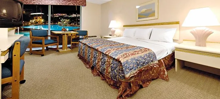 Hotel &