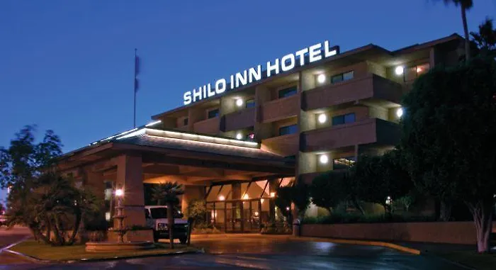 Hotel & 3*