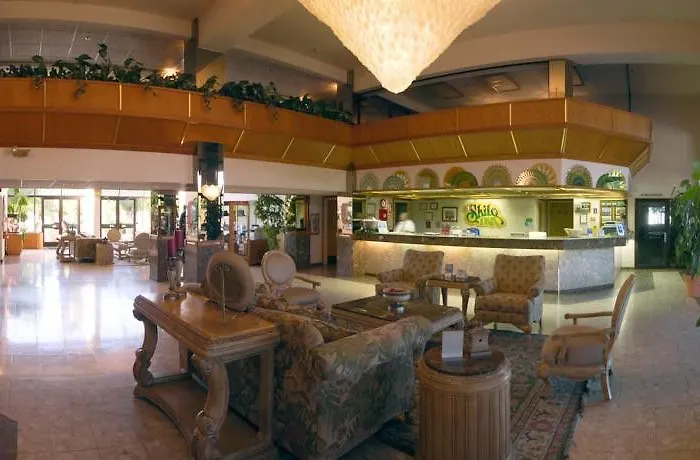 Hotel & 3*