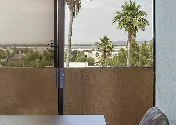 & Hotel Yuma