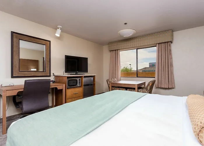 Hotel & 3*