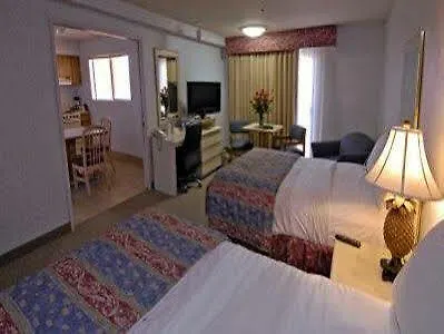 & Hotel