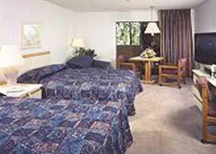 & Hotel 3*